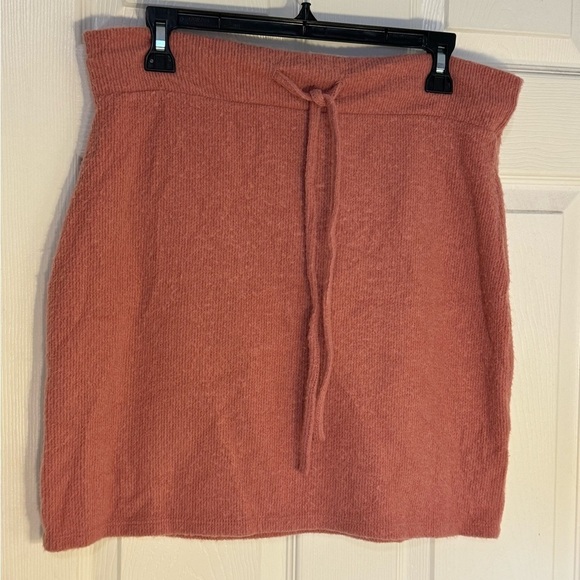 Topshop Fuzzy Pink Mini Skirt with a Drawstring - Picture 1 of 8